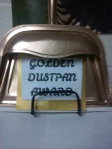 golden-dustpan-award